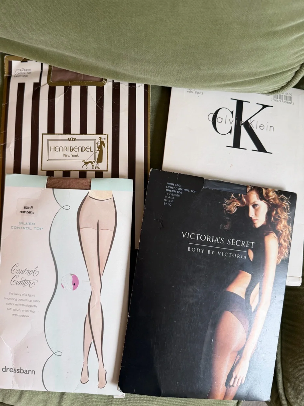 🗽4 Control Top Hosiery Lot